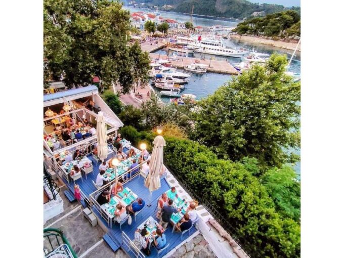 Very successful restaurant business for sale above the old port of Skiathos